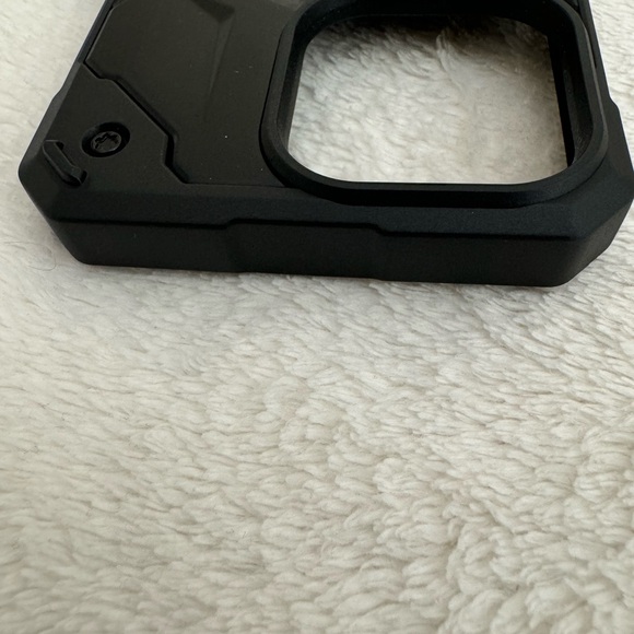 UAG - Monarch Pro Magsafe Case For Apple Iphone 15 Pro Max - Carbon Fiber - Picture 2 of 8